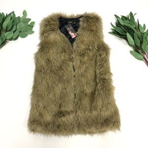 Wenxi Brown Faux Fur Vest 